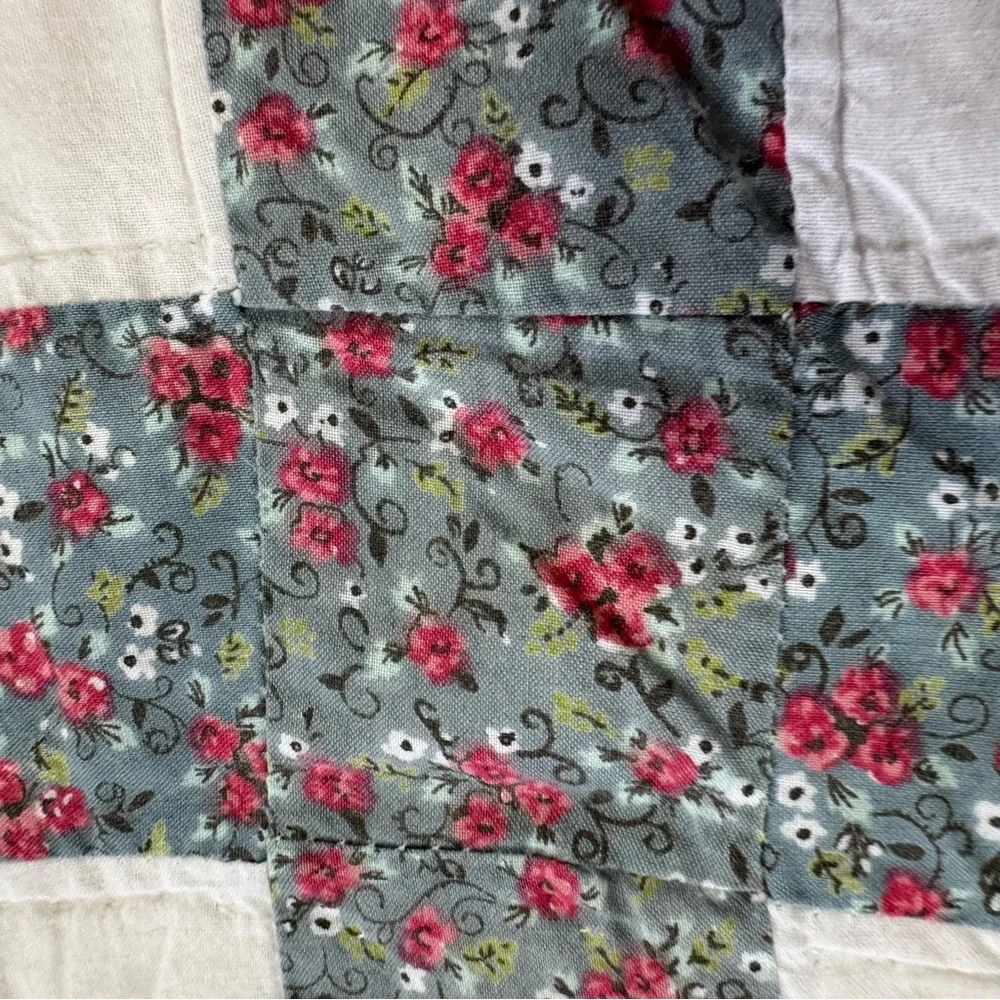 Quilt Patchwork Lone Star Red Green Pink Diamond Border Cottage Vintage Handmade